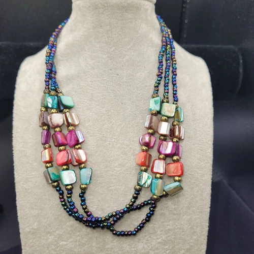 VETEMENTS Collana colori primaverili conchiglia e perline di mare 16"+3"