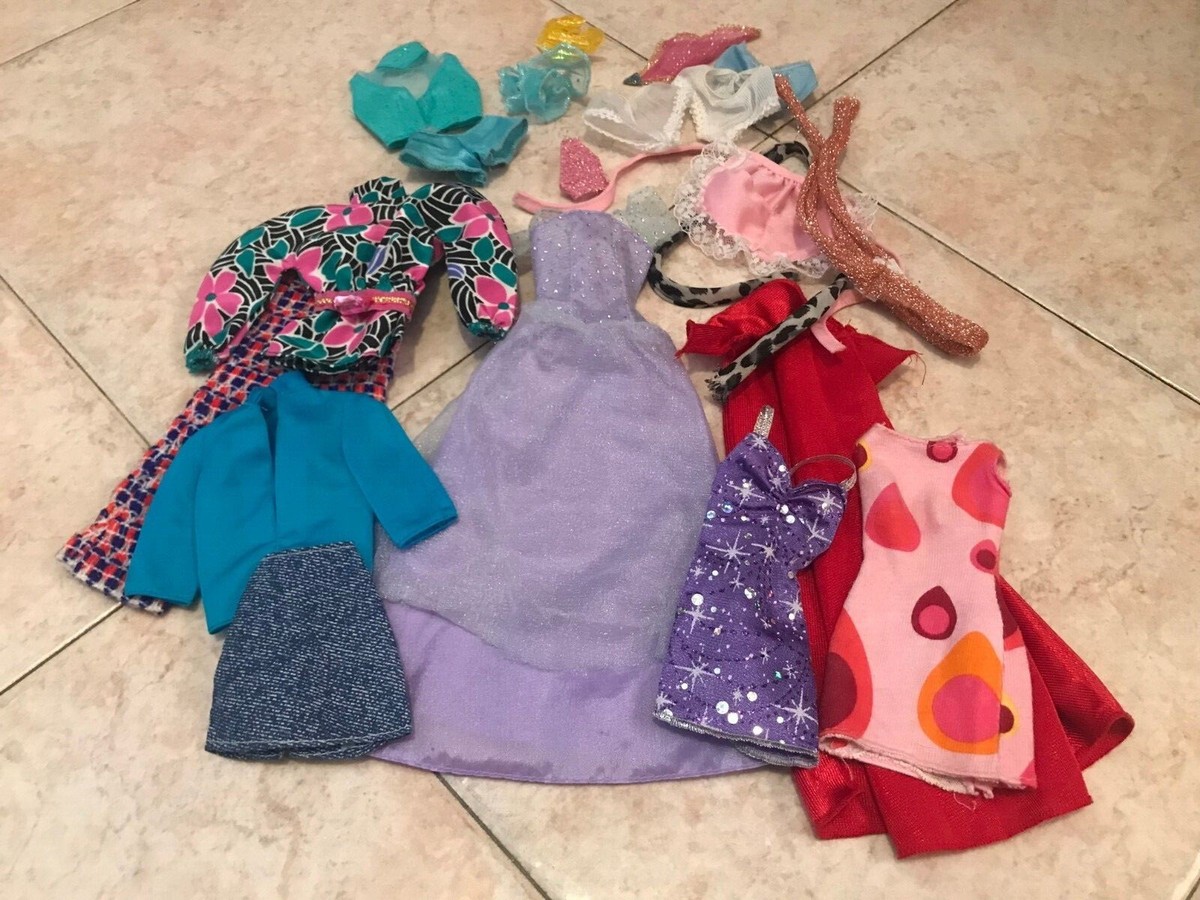 Lotto Vestiti Barbie e cloni usati