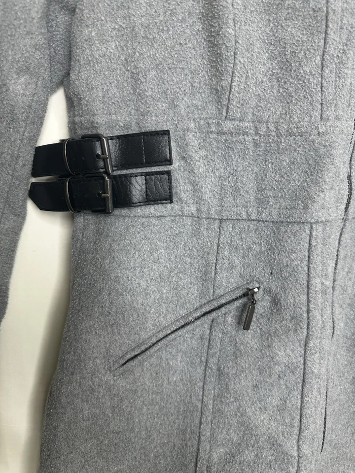 Women’s New York Yo Ki Light Gray Coat Size Large - Image 2 of 4