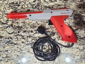 Nintendo NES-001 Console Controllers Zap Gun AC Adapter AV Cable 9 Games Tested!