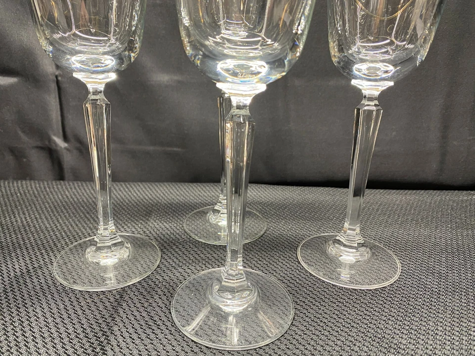 Set of 4 ~ Mikasa "WHEATON" Wine Glasses ~ 8" Tall - Image 2 of 4