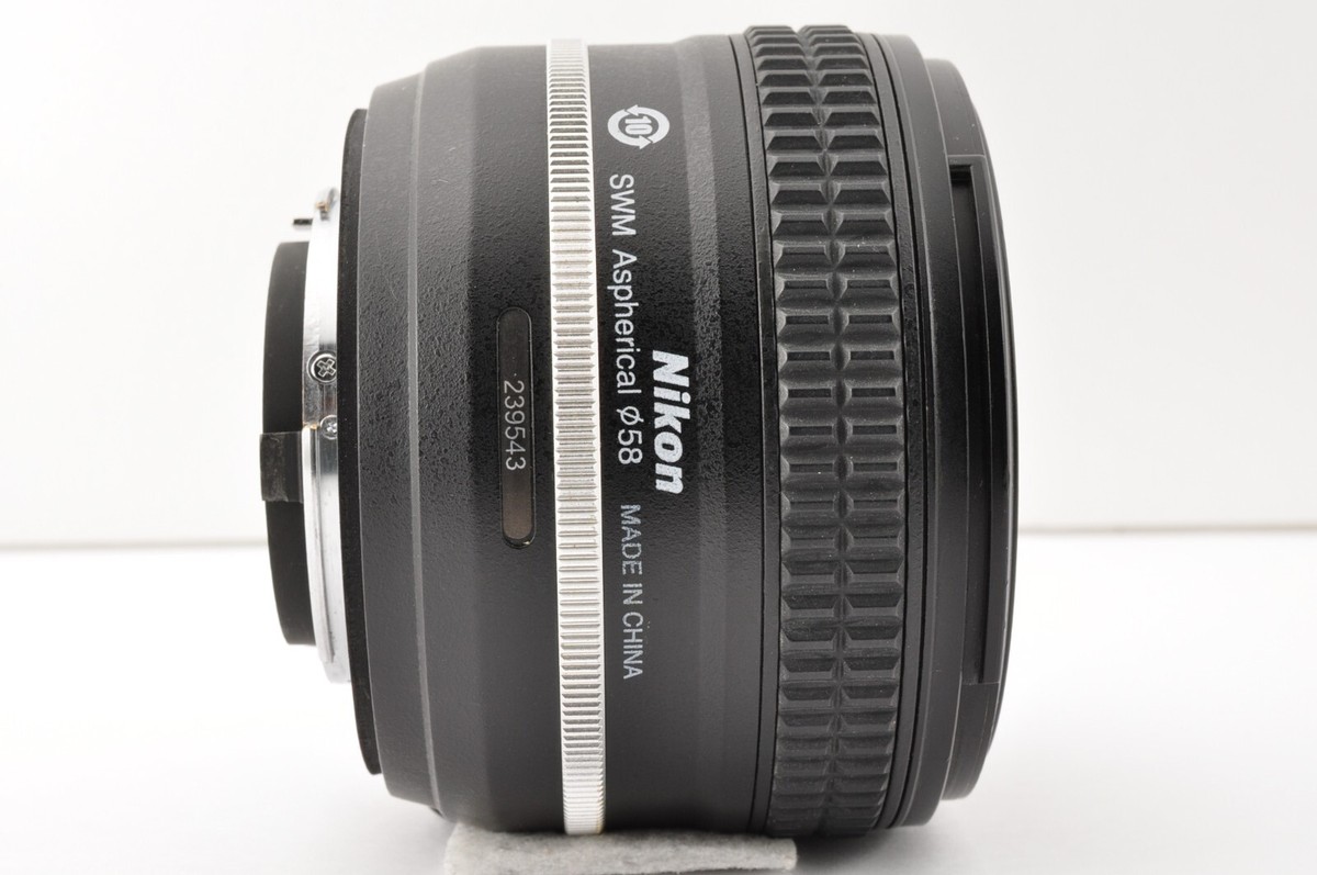 Mint Nikon Df 50mm F1.8G Special Edition Kit Silver 4611 s Mint Nikon Df 50mm F1.8G Special Edition Kit Silver 4611 s