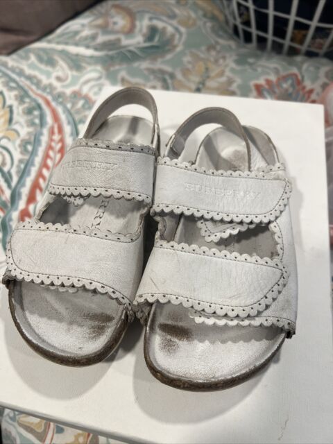 Burberry white leather sandals girls 29