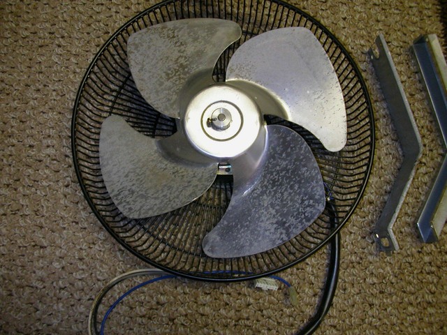 Kerosene Monitor Heater Model 2400 www.ebay.com