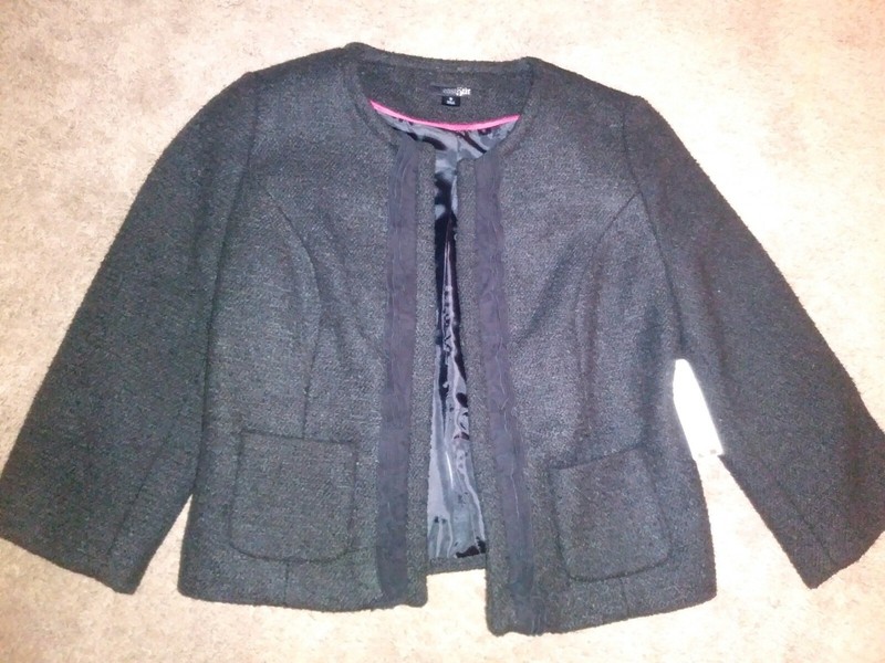 East 5th brand woman's short blazer black NEW (size S)