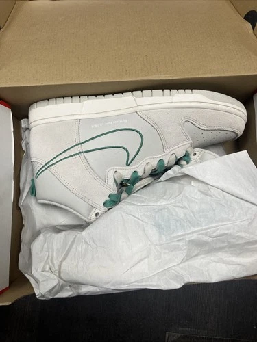 Nike Dunk High SE First Use Pack Green Noise Size 9 DH0960-001