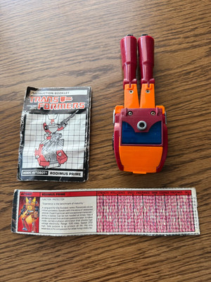 G1 Transformers Rodimus Prime w/ instructions and data card Vintage