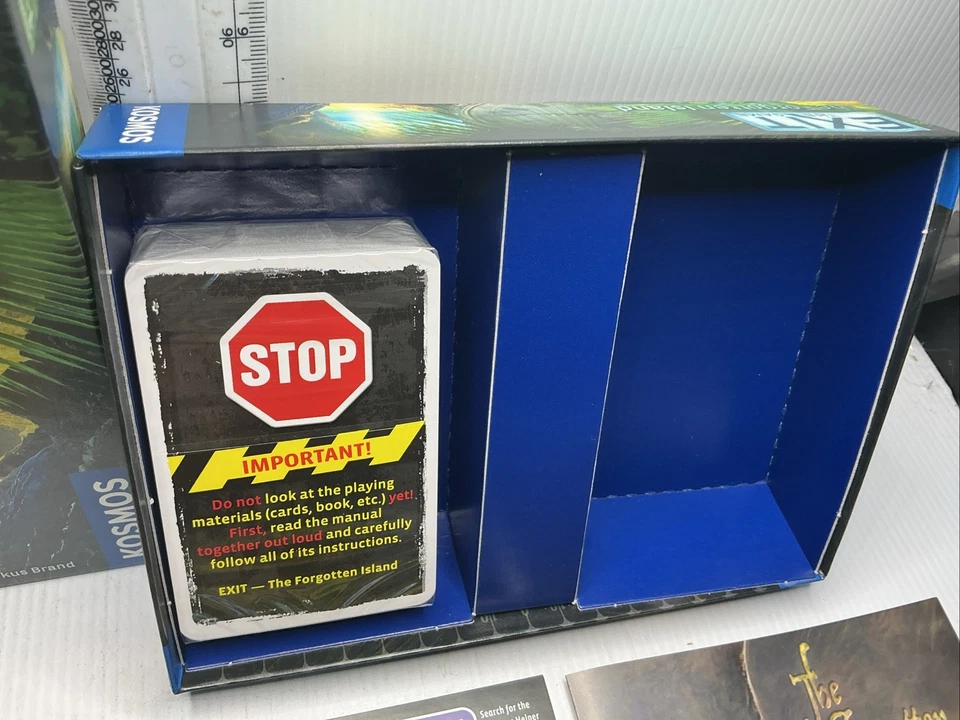 EXIT THE GAME THE FORGOTTEN ISLAND KOSMOS BOARD GAME - Image 4 of 4