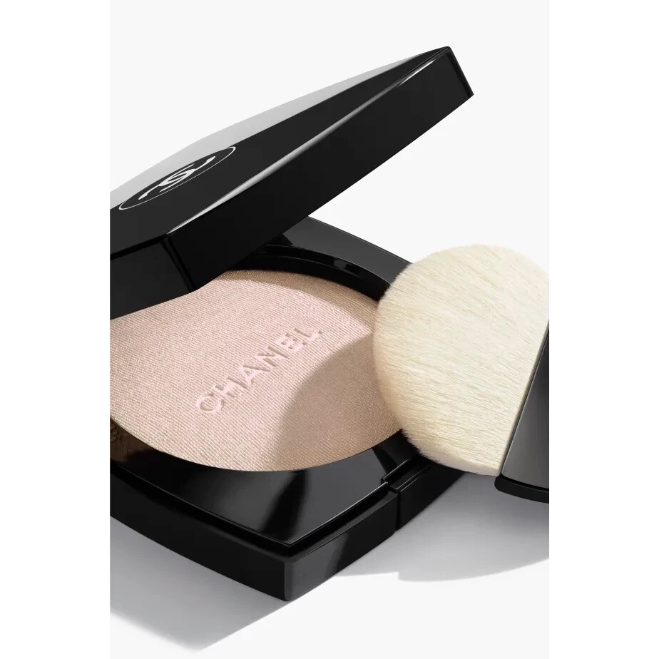 CHANEL Poudre Lumière 40 White Opal CHANEL Poudre Lumiere Highlighting Powder 40 WHITE OPAL | eBay