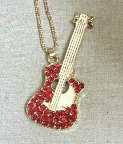 Betsy Johnson encantador Guitarra Acústica De Cristal Rojo Colgante Collar  de Oro en! nuevo! | eBay