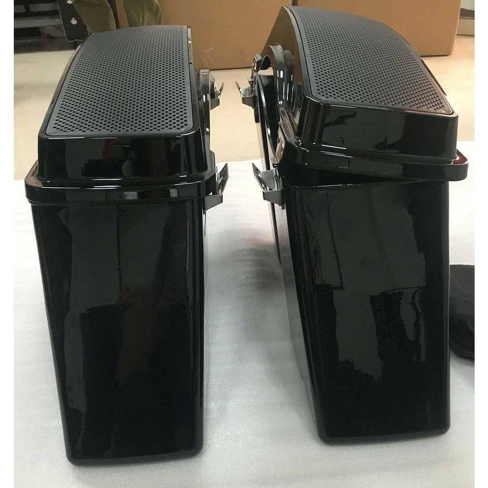 Vivid Saddlebags Dual Speaker Lid & Conversion Bracket For Harley Softail 86-13 - Image 3 of 4