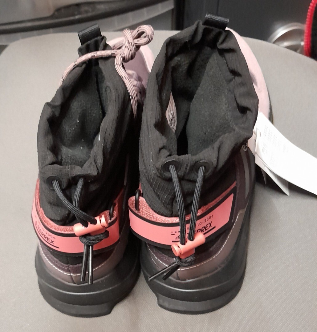 BNWT(Adidas) Mens Walking Boots Col Mauve Size 8 CG A02 eBay