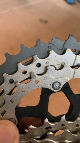 Shimano Deore XT CS-M8000 11-Speed Cassette - Picture 11 of 16