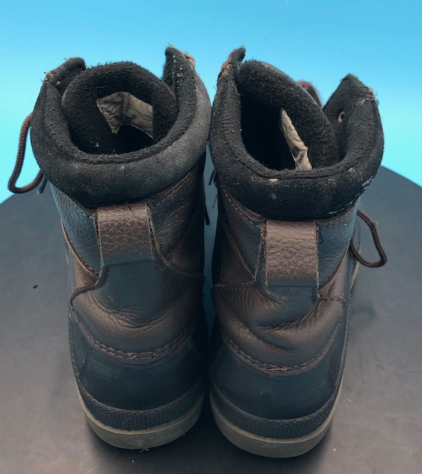 Magellan Outdoors Men's Leather Duck Boots Size 8 D Gem