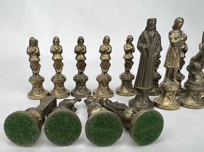 Vintage Florentine Rennaissance CHESS SET Cast Metal Pieces Pewter