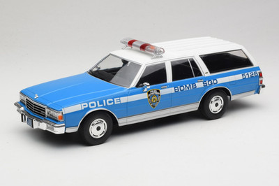 MCG18477 Chevrolet Caprice Estate Wagon NYPD MCG 1/18
