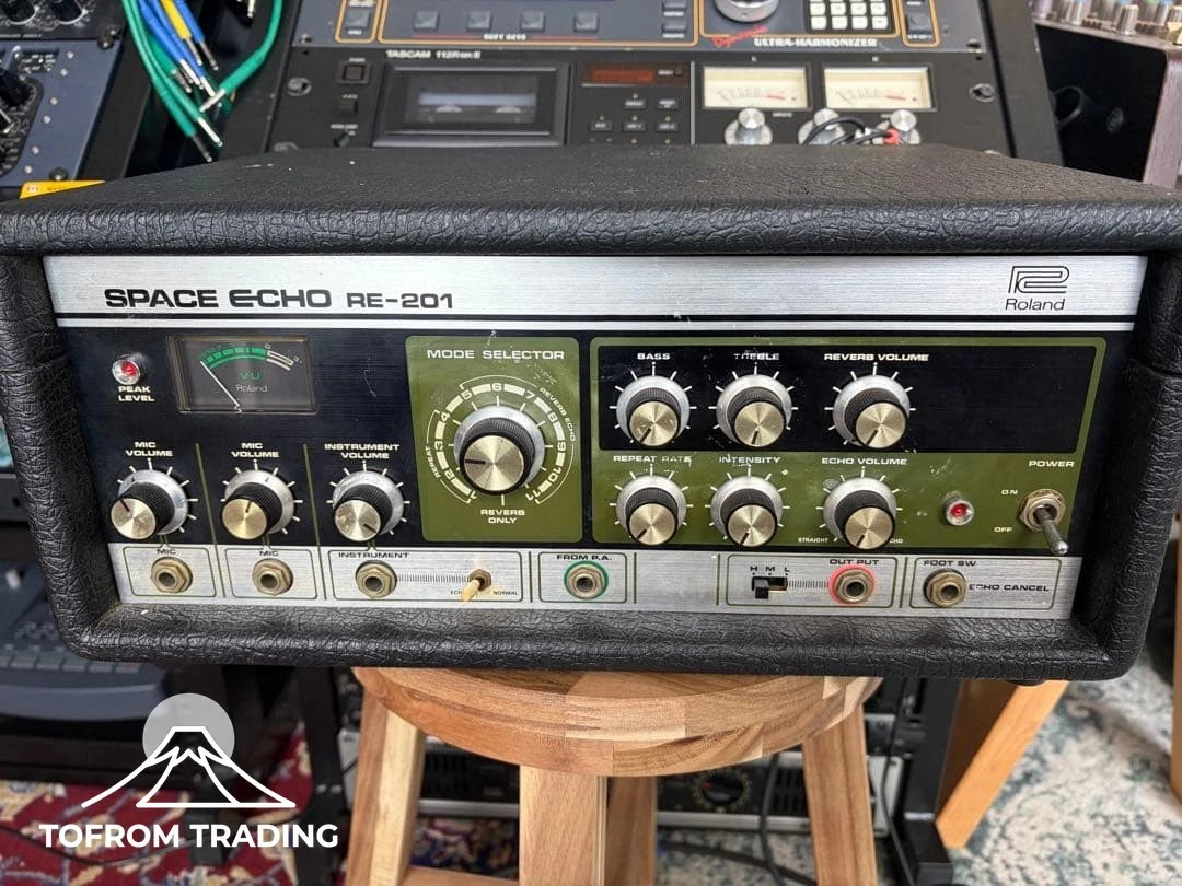 ROLAND SPACE ECHO RE-201 ANALOG TAPE DELAY TESTED FROM JAPAN