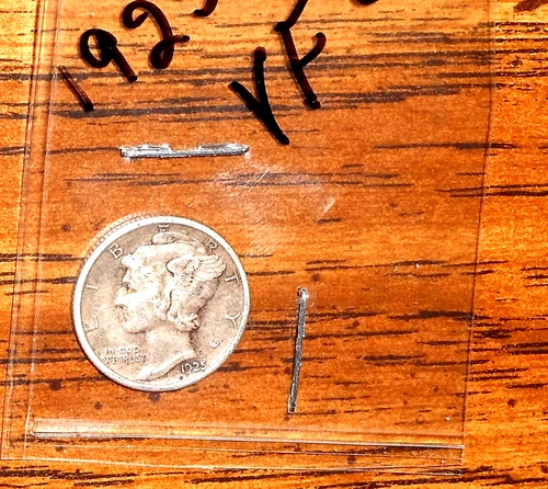1925 SILVER MERCURY DIME - GRADES "VERY FINE"