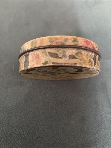 Vintage Oval Design Metal Tin Filled With Vintage Pins - Picture 5 of 8