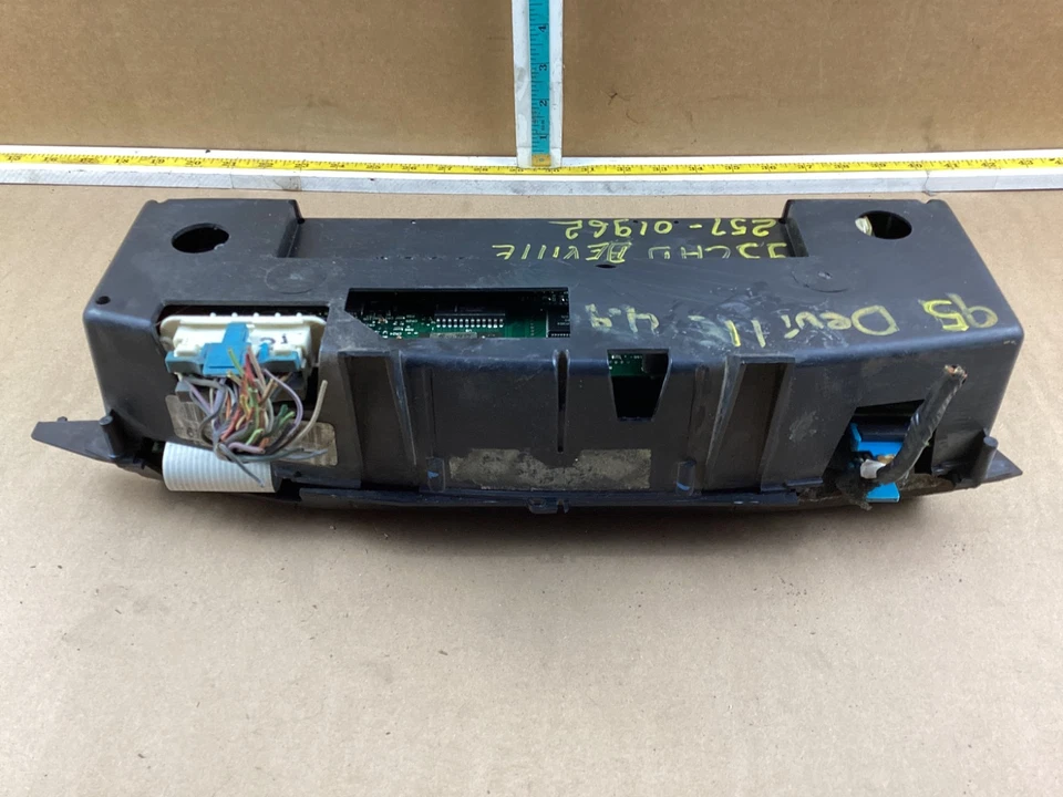 Cuadro de instrumentos velocímetro Cadillac Deville 1994-1995 16176556 OEM Foto 3 de 4