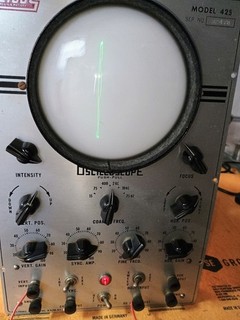 EICO model 425 Oscilloscope Working