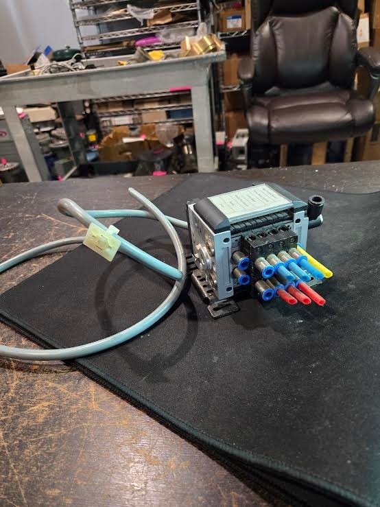 CPV10-GE-MP-6 FESTO 6 VALVES TERMINAL MANIFOLD CPV10-VI CPV-VL WIRED NICE $199