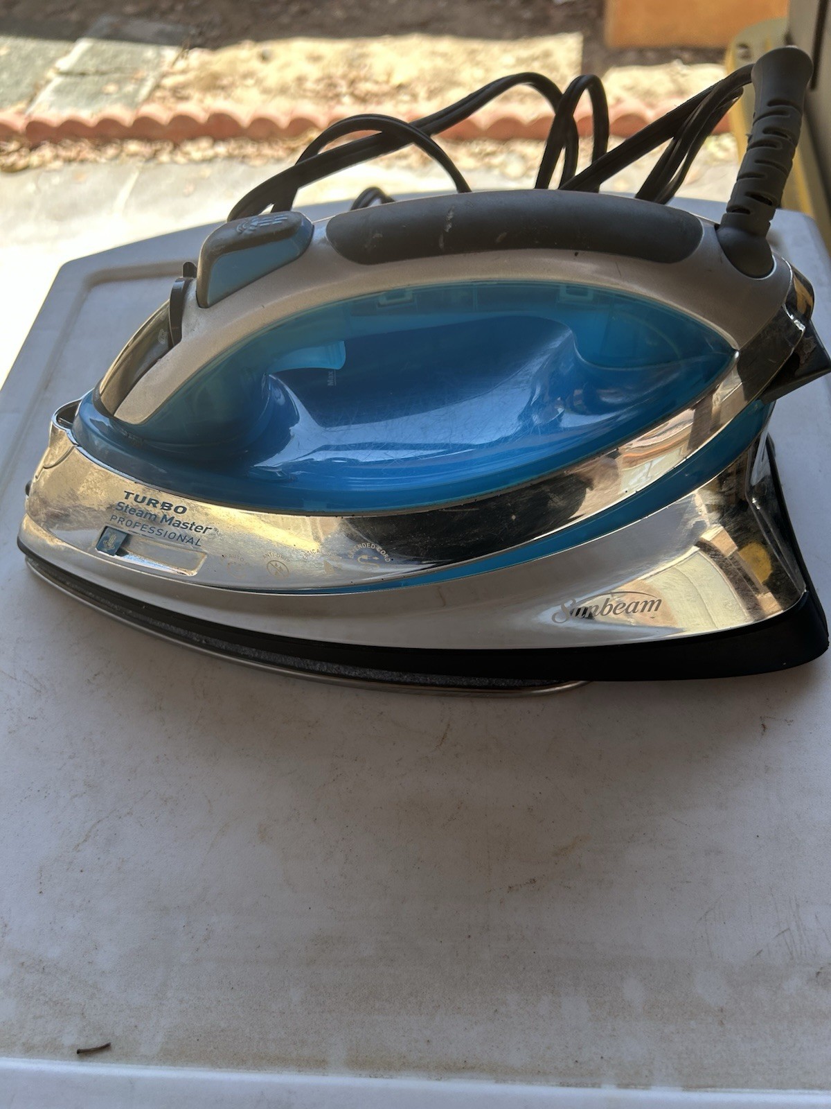 Sunbeam Turbo Steam Master 3025655 Steam Iron