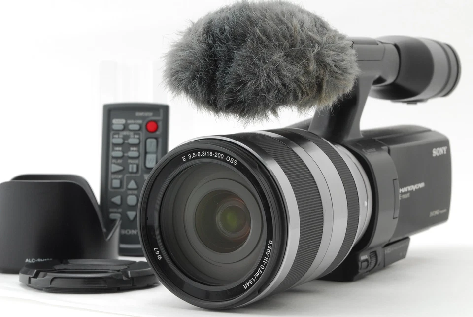 [NEAR MINT] Sony NEX-VG20 Handycam Camcorder 18-200mm f/3.5-6.3 Lens From JAPAN - Image 3 of 4