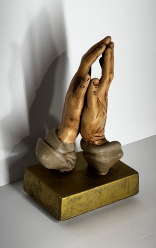 Molde Atlántico Vintage 10.5" Cerámica Oración Manos Pintado a Mano Bronce Dorado Marrón - Imagen 6 de 15