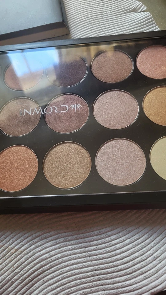 Crown Pro Eyeshadow Palette - Neutral Collection 0.75 oz. V - Image 3 of 4