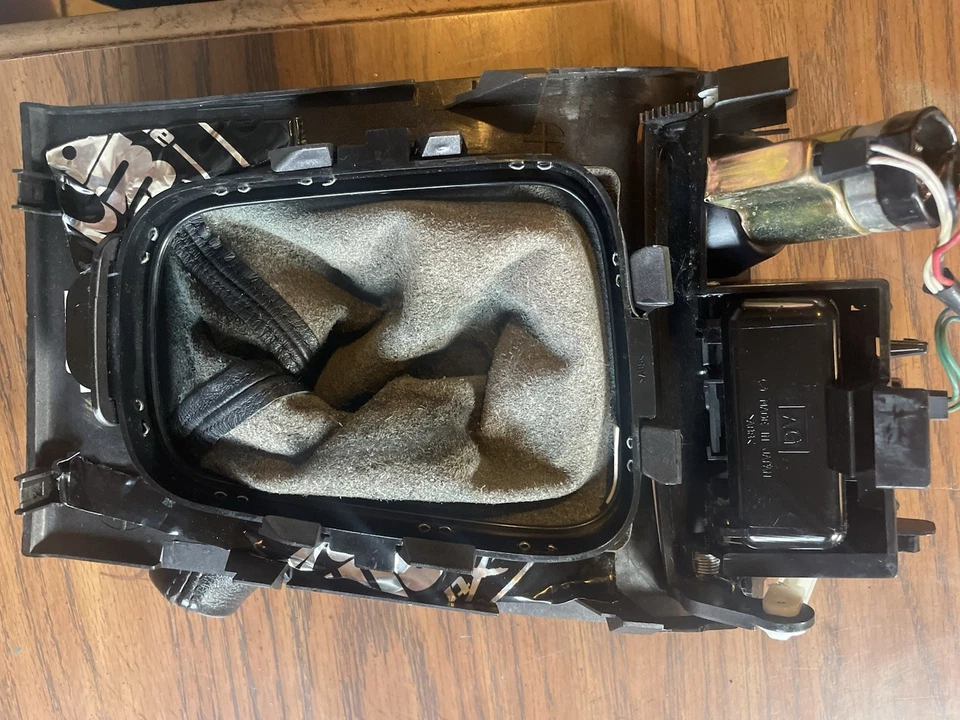 Bota de câmbio 2005-2009 Subaru Legacy Gt couro preto usada - Imagem 3 de 4