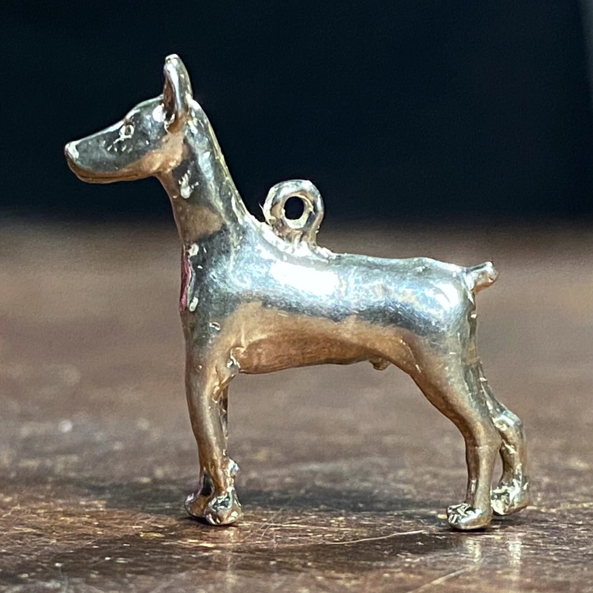 Doberman pendant shop