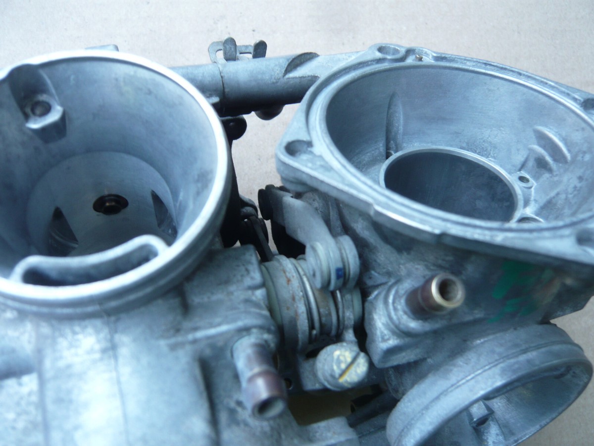 Honda XL 600 V Transalp PD06 Vergaser Gehäuse Keihin Typ F0A