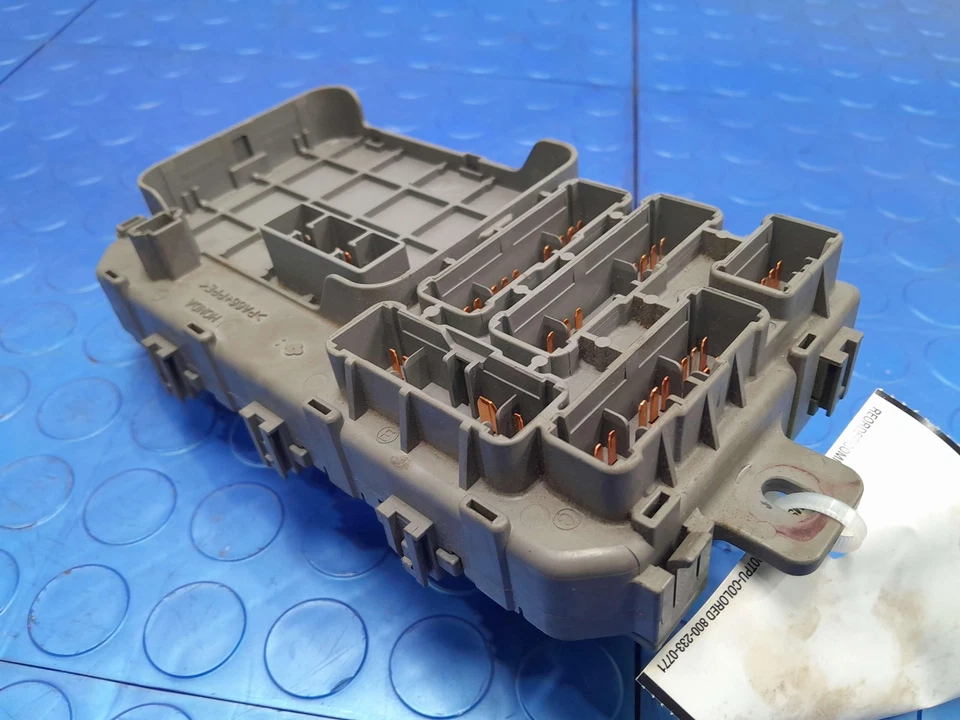 1997-2001 Honda CR-V Multiplex Junction Block Genuine OEM Part 38200-S10-A01 — 第 4/4 张图片