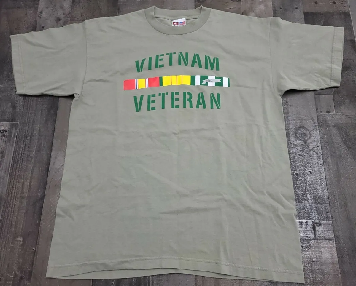 Vintage Bayside Heavyweight Made In USA Vietnam Veteran T-Shirt