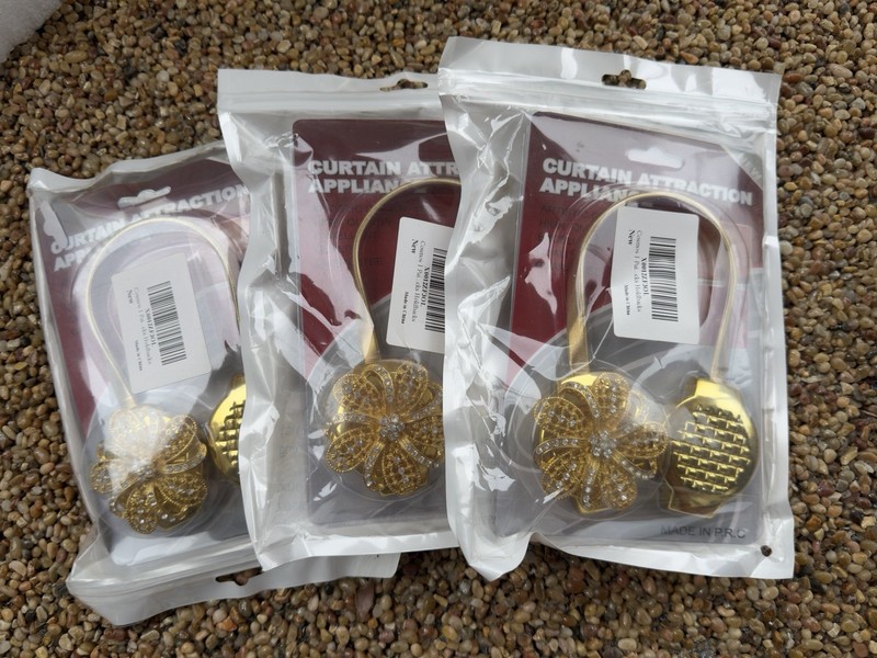 NIP Lot of 3 x  2 packs Curtain Tie Pullbacks Gold Tone Faux Diamonds FLORAL