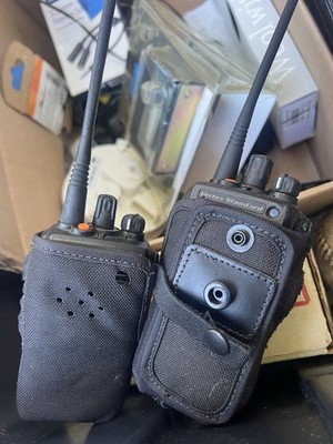 Vertex Standard VX-231 UHF Two Way NFM/FM Radio Kit w/ Charger & Microphone