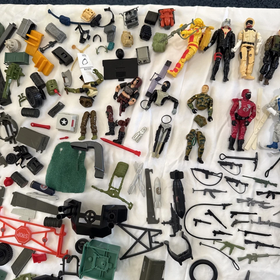 Massive Lot Of Vintage GI Joe Action Figures Weapons and Accessories Plus - Image 3 of 4