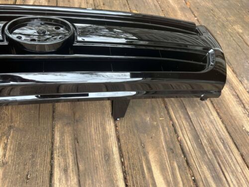 Fits 1999-2000 TOYOTA 4RUNNER Front Bumper Upper Grille NEW - Foto 5 di 8