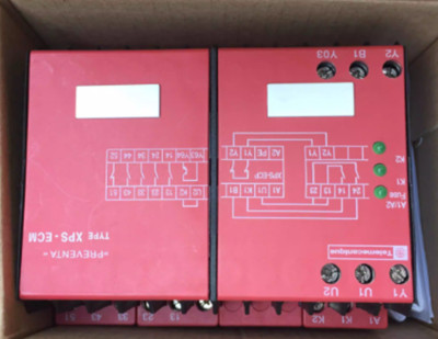Schneider Telemecanique XPS-ECM5131 XPSECM5131 24VAC/DC Relay Extension Module