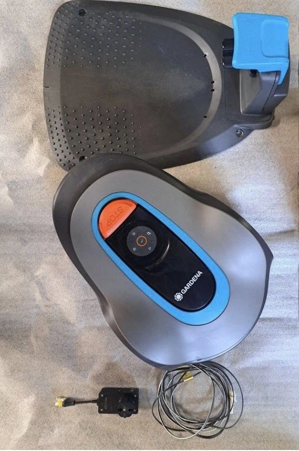 Gardena-Mähroboter Sileno Minimo bluetooth, 500 qm, 15202-20 mit Gardena-Garage 