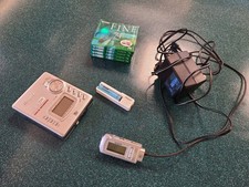 AIWA AM-F70 Mini Disc Digital Recorder remote, battery, 4 new disks, Adapter