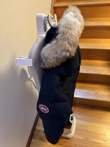 Canada Goose Carson Parka Atlantic Navy Men's M Fur Trim image 6