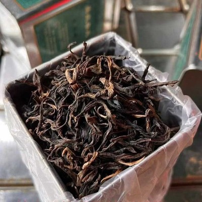 2001 Yiwu Spring Bud Raw Pu-erh Tea 150g×2, Master Zhang Yi Supervised