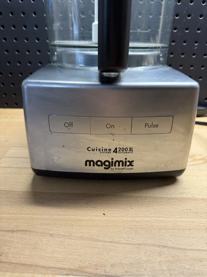 Procesador de alimentos Magimix 4200 XL cuenco, empujador, tapa, base, hoja de acero inoxidable Foto 2 de 4