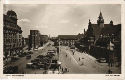 CPA AK Essen Bahnhofsplatz GERMANY (1151538)