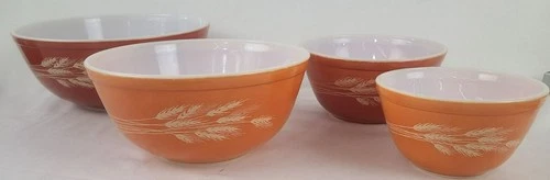 Vintage Pyrex Autumn Harvest Wheat Nesting Mixing Bowl Set 4-Piece
