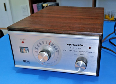 Realistic TM-175 FET FM Multiplex Tuner - Untested