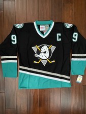 Vintage Paul Kariya Anaheim Mighty Ducks Black "1996-03 Throwback" Jersey