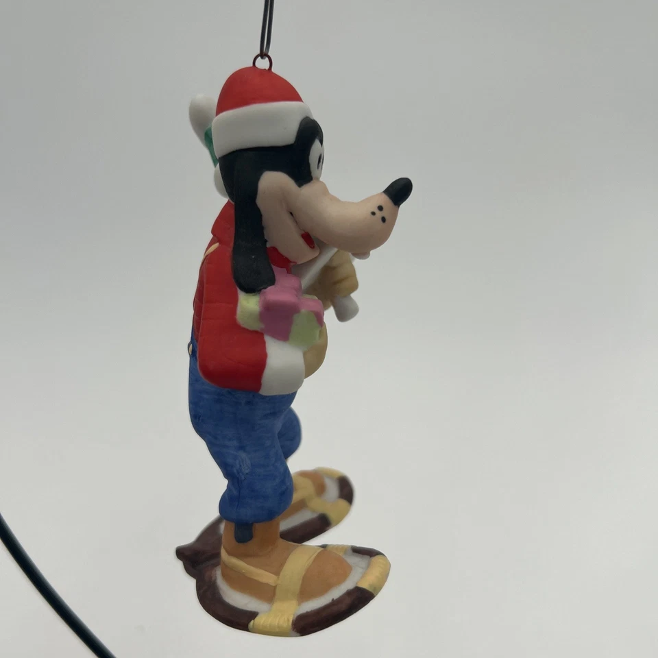 Vintage Disney Taiwan Goofy Ceramic Christmas Tree Ornament 4" Figure - Image 3 of 4